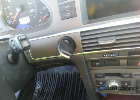 2005 Audi A6 3.2 (A6) z USA, uszkodzony, nr VIN WAUDG74F75N115173